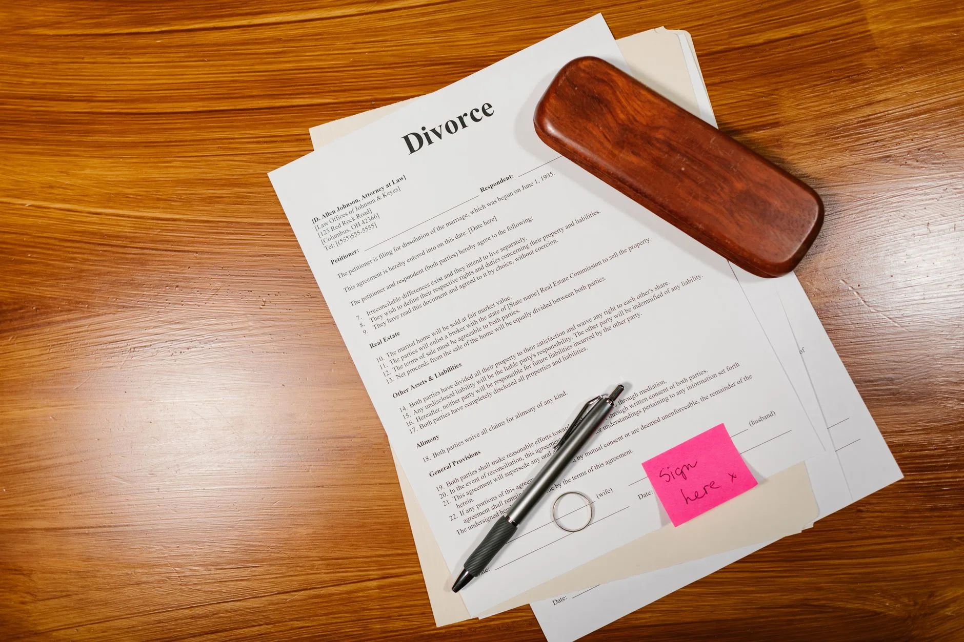 How much does a divorce attorney cost? Practical guidance