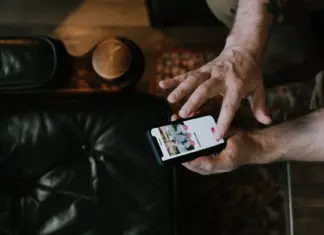 Swipe Right to Success: How Verified Profiles Boost Online Dating Engagement Swipe Right to Success: How Verified Profiles Boost Online Dating Engagement marketing