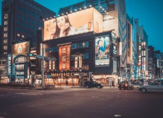 The Intersection of Digital Marketing and the Automotive Industry: Driving Brand Awareness The Intersection of Digital Marketing and