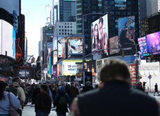 The Intersection of Location and Digital Marketing: A Strategic Perspective The Intersection of Location and Digital