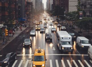 The Intersection of Fashion and Digital Marketing: A Guide to Branding and SEO The Intersection of Fashion and Digital